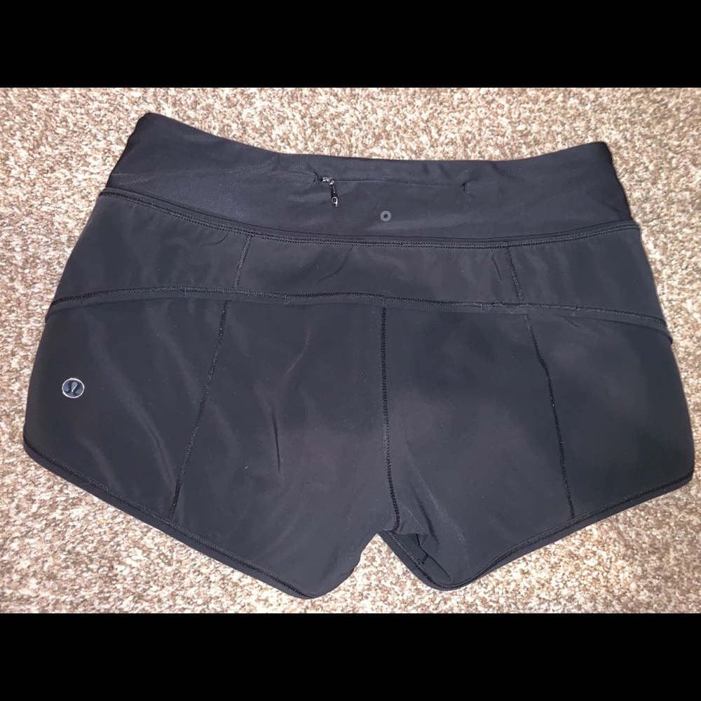 🦋LULULEMON SPEED UP SHORT🦋